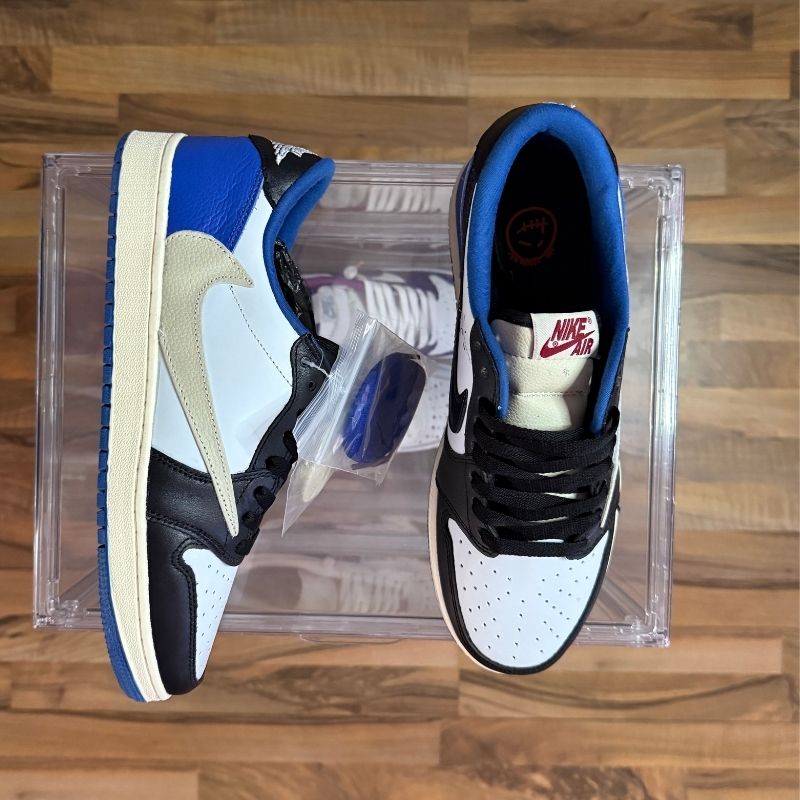 Nike Traviss fragment (Caja oficial)