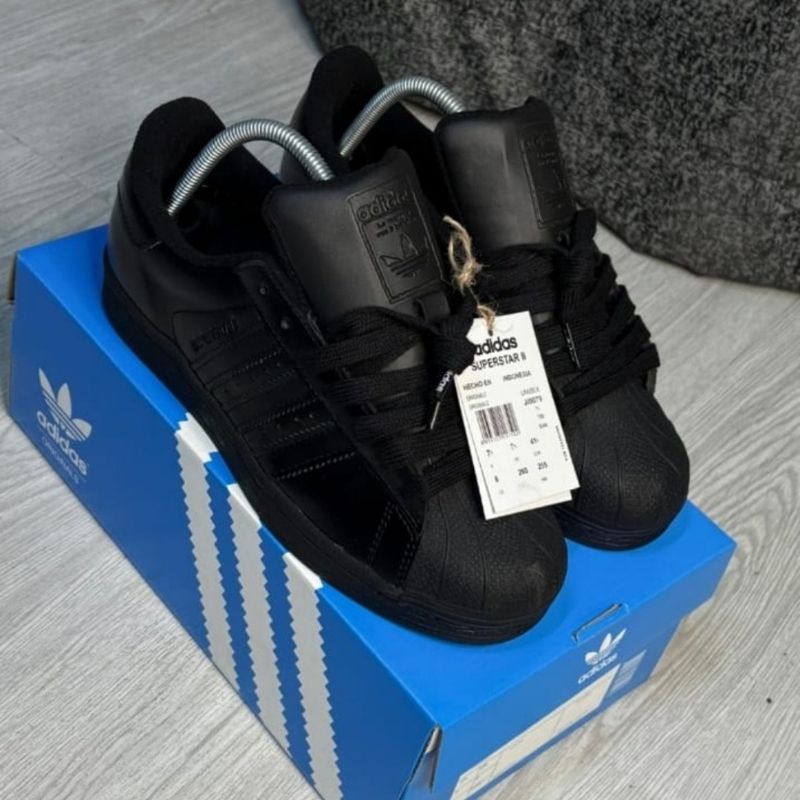 Superstar black (Caja oficial)