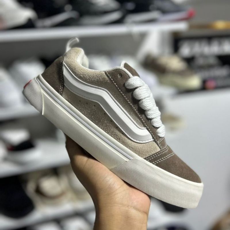 Vans marrón (Caja oficial)