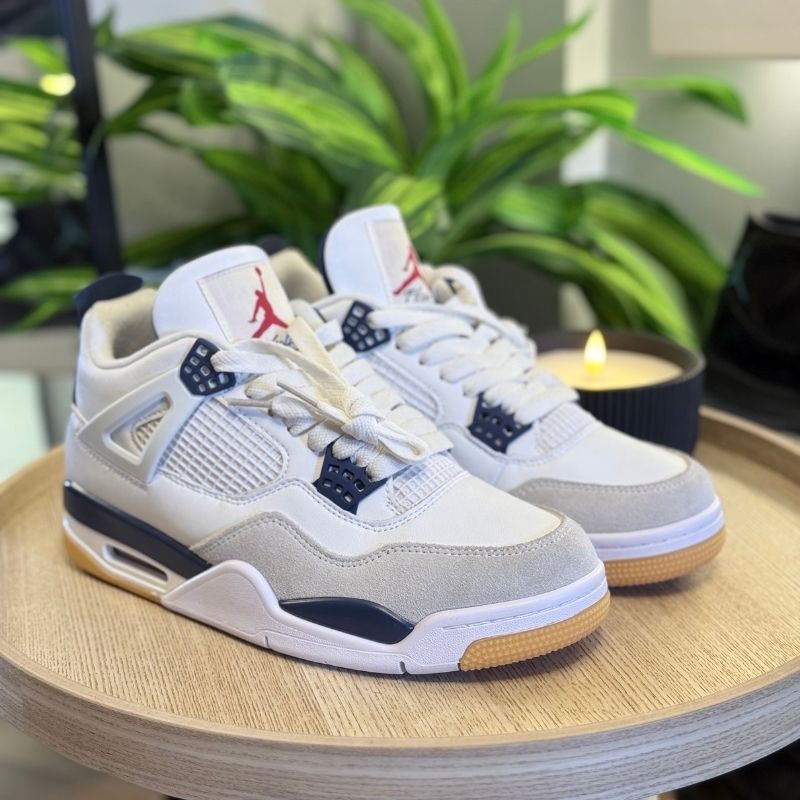 Jordan 4 navy