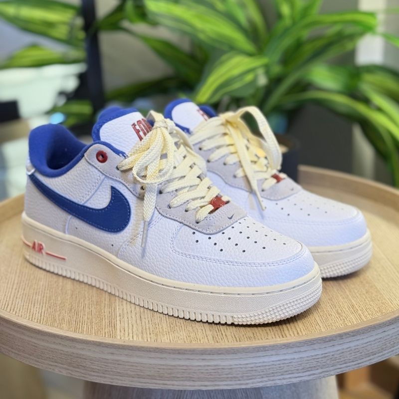 Nike force 1 lx