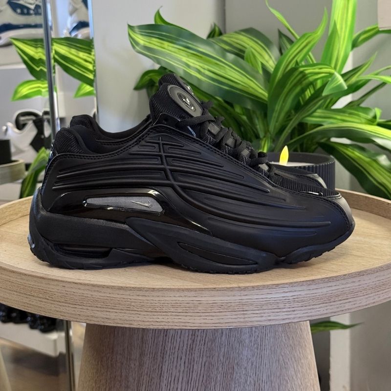Hot step 2 nocta black